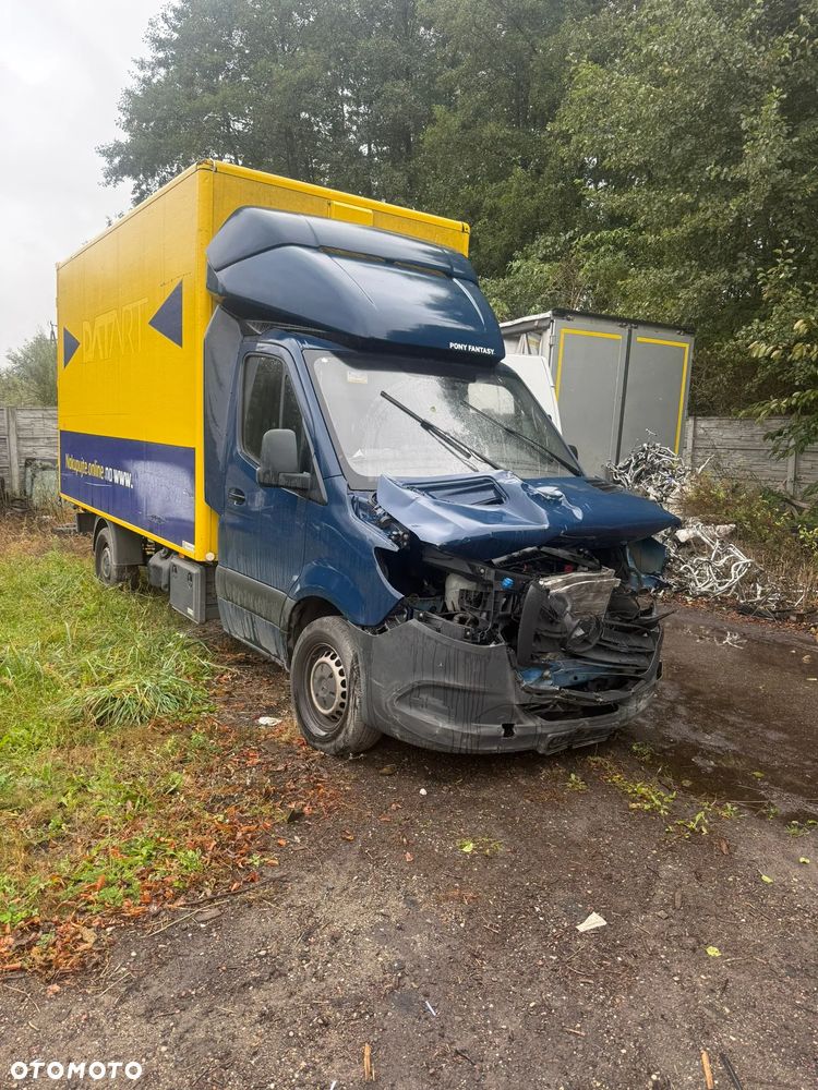 Mercedes-Benz Sprinter - 1