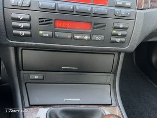 BMW 320 d Sport - 13