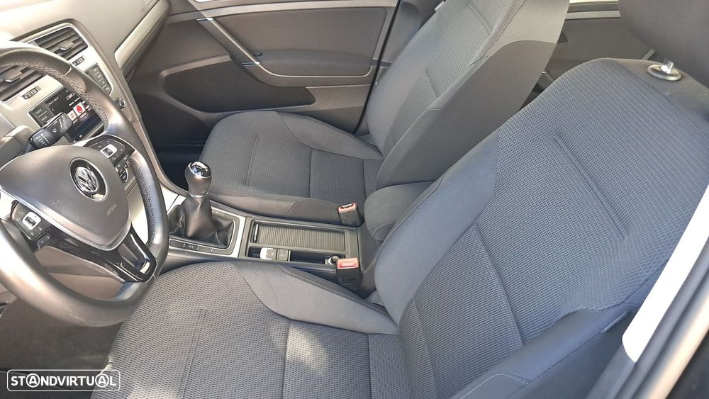 VW Golf 1.6 TDi BlueMotion Confortline - 18
