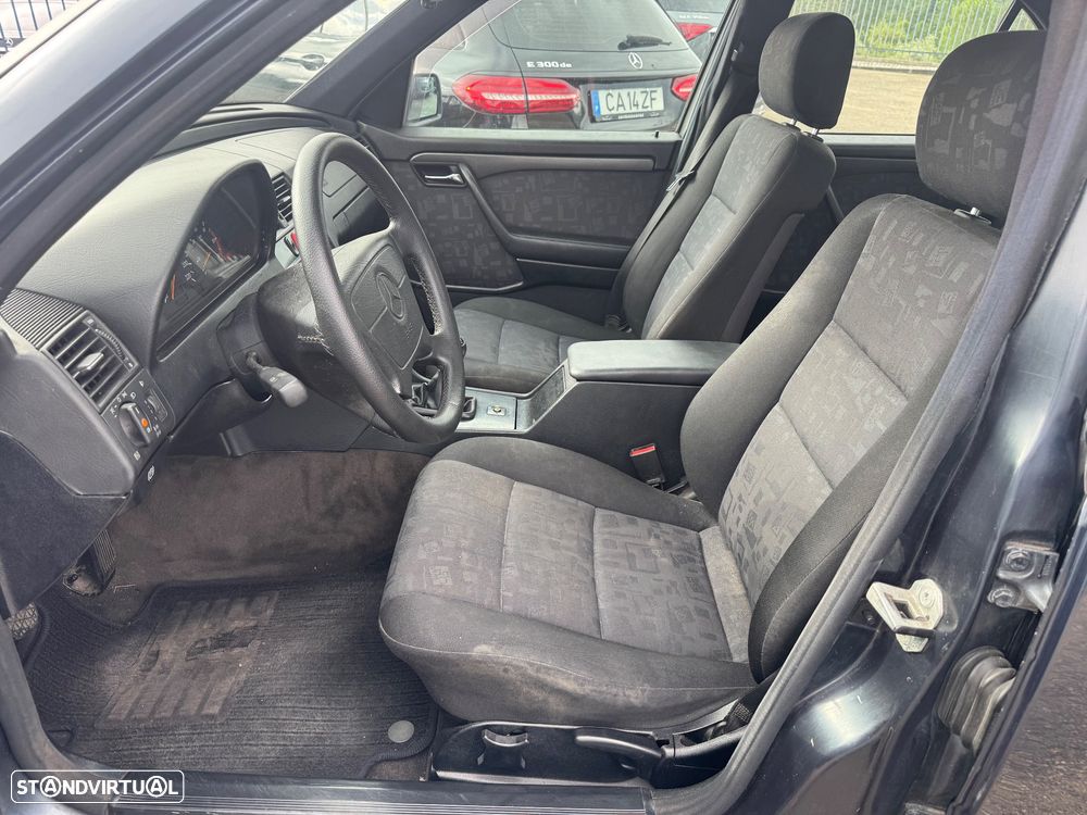 Mercedes-Benz C 220 D Classic - 7