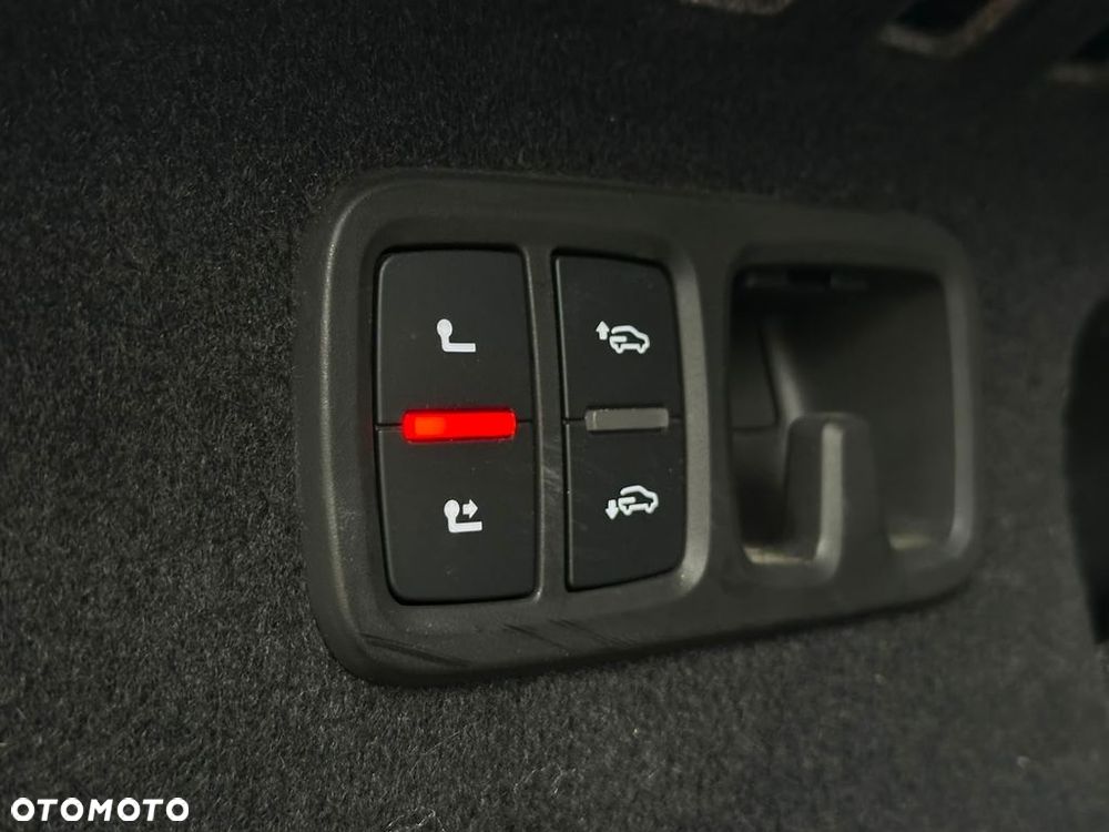 Audi SQ8 TDI quattro tiptronic - 32
