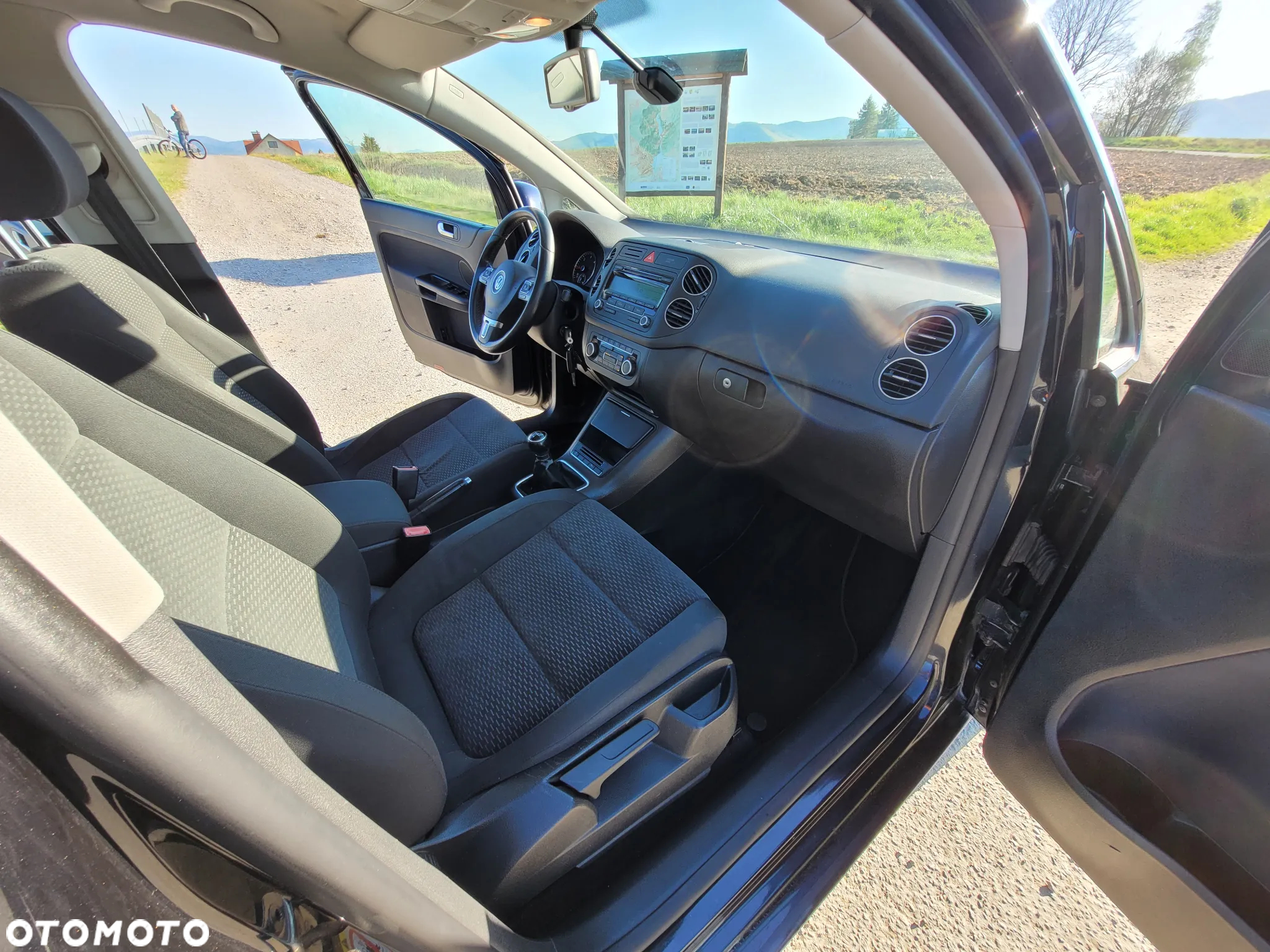 Volkswagen Golf Plus 1.6 TDI BlueMot Comfortline - 19