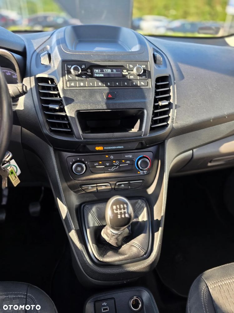 Ford Tourneo Connect - 18