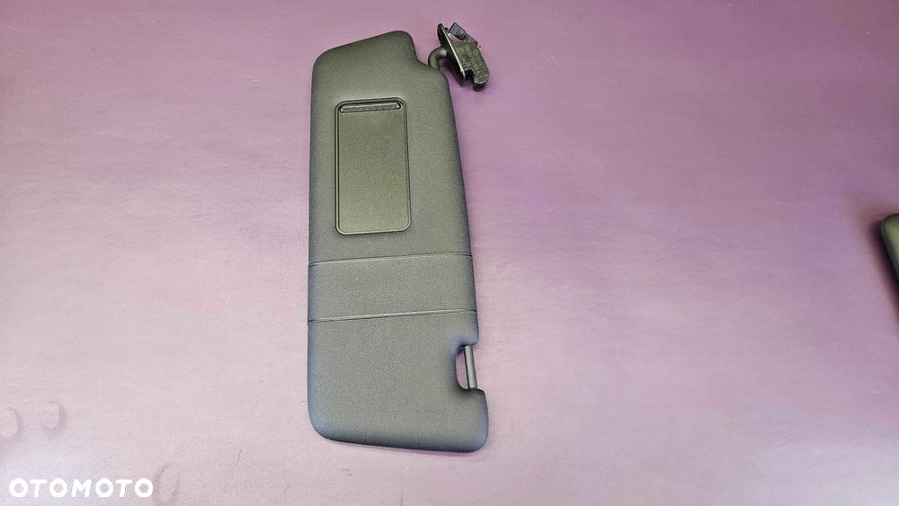 Daszek Słonecznik 8E0857551/551A 8E0857552/552A Czarne S-Line Osłona Przeciwsłoneczna Komplet Podświetlanie AUDI A4 B6 B7 - 7