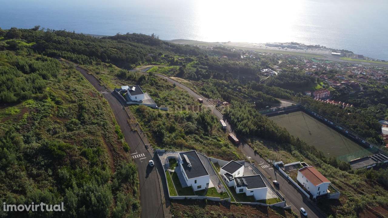 Terreno com Vista Panorâmica em Santa Cruz, Madeira - Grande imagem: 4/9