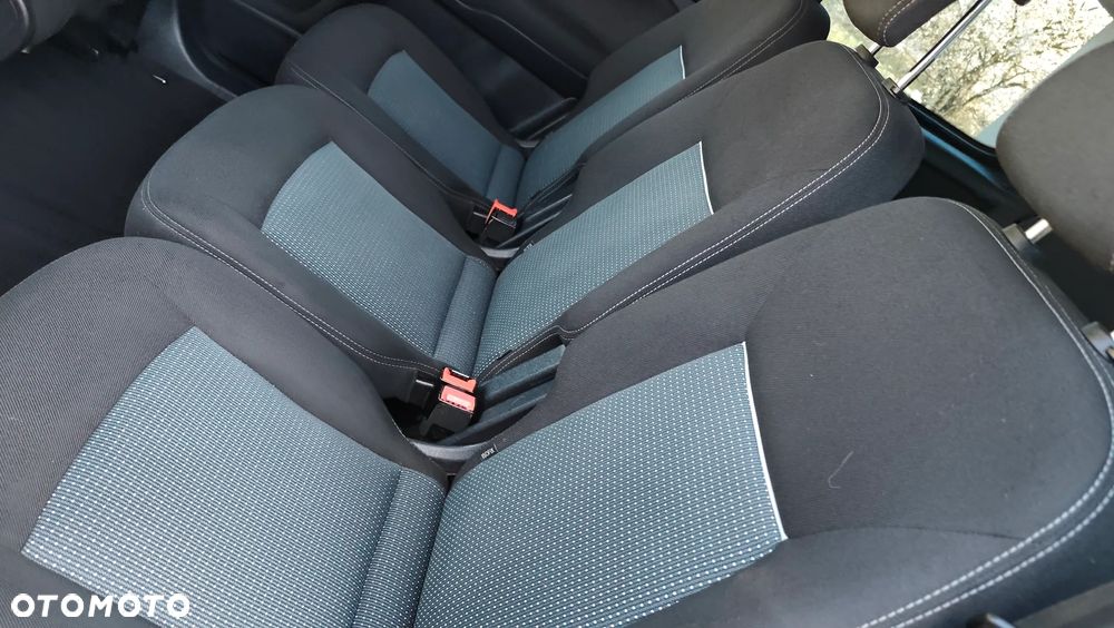 Ford Galaxy 2.0 TDCi Ghia - 16