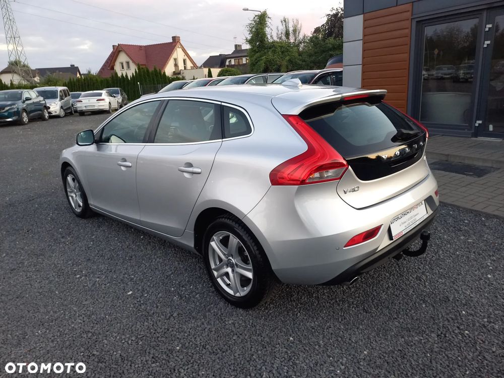 Volvo V40 D3 Momentum - 5