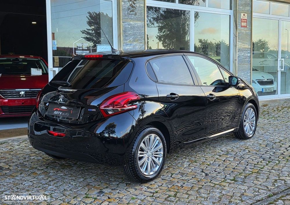 Peugeot 208 1.2 PureTech Style - 5