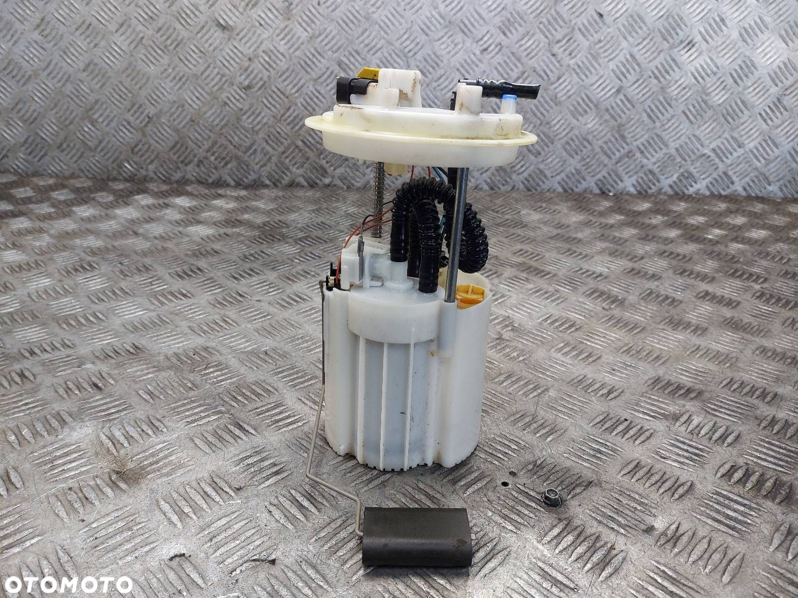 POMPKA PALIWA + PŁYWAK FIAT GRANDE PUNTO I 1.4 16V 55700362 0580314137 - 2