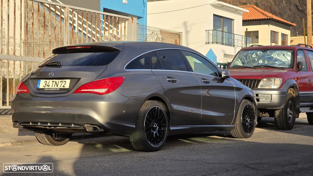 Mercedes-Benz CLA 200 d Shooting Brake AMG Line Aut. - 2