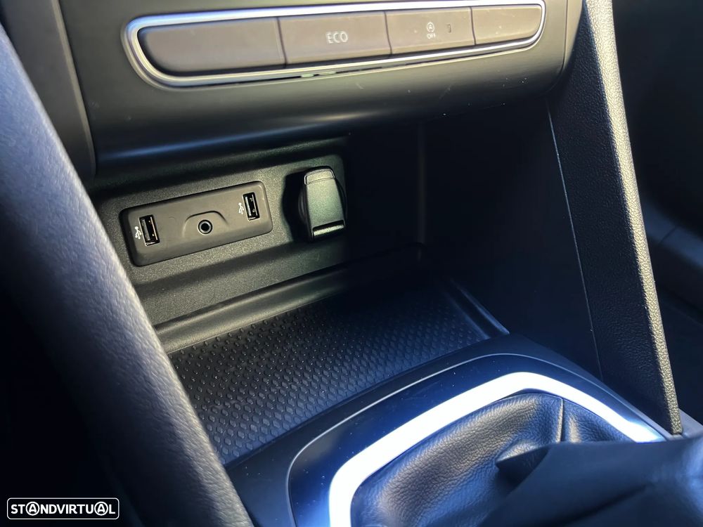 Renault Mégane 1.3 TCe Limited - 16