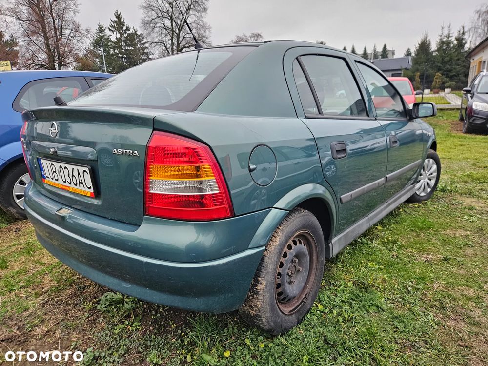 Opel Astra - 4