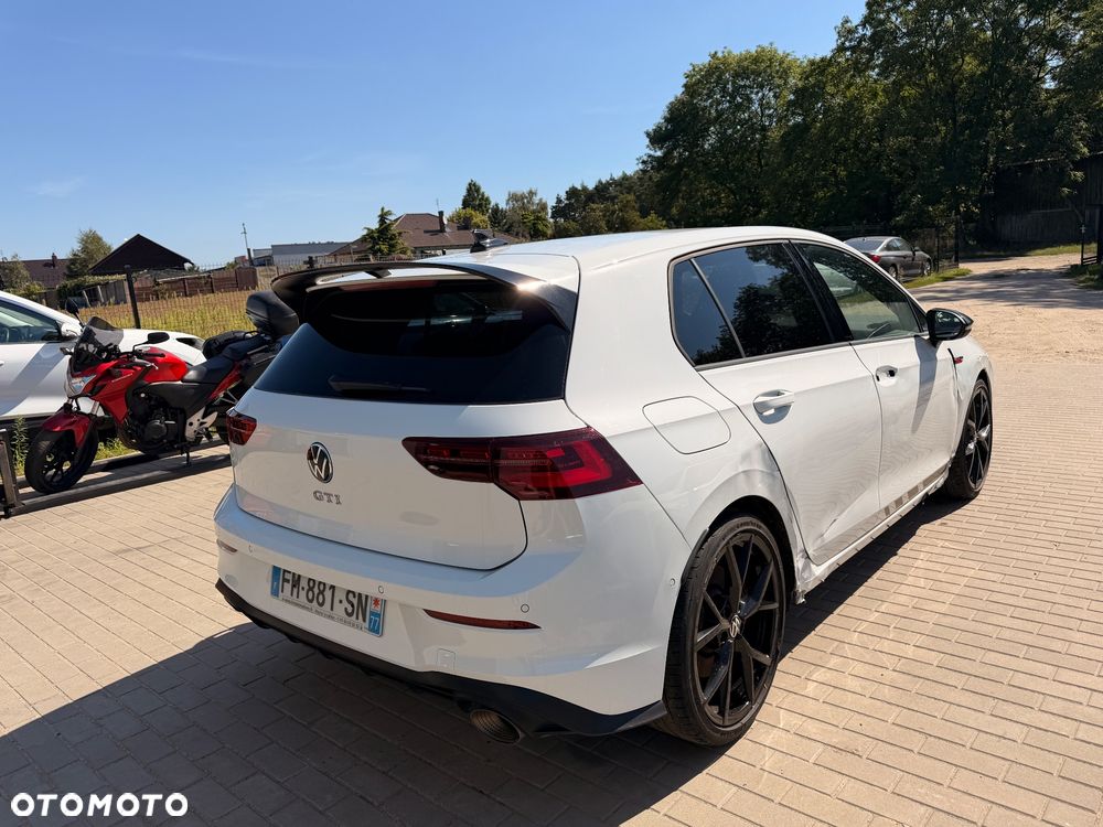 Volkswagen Golf - 14
