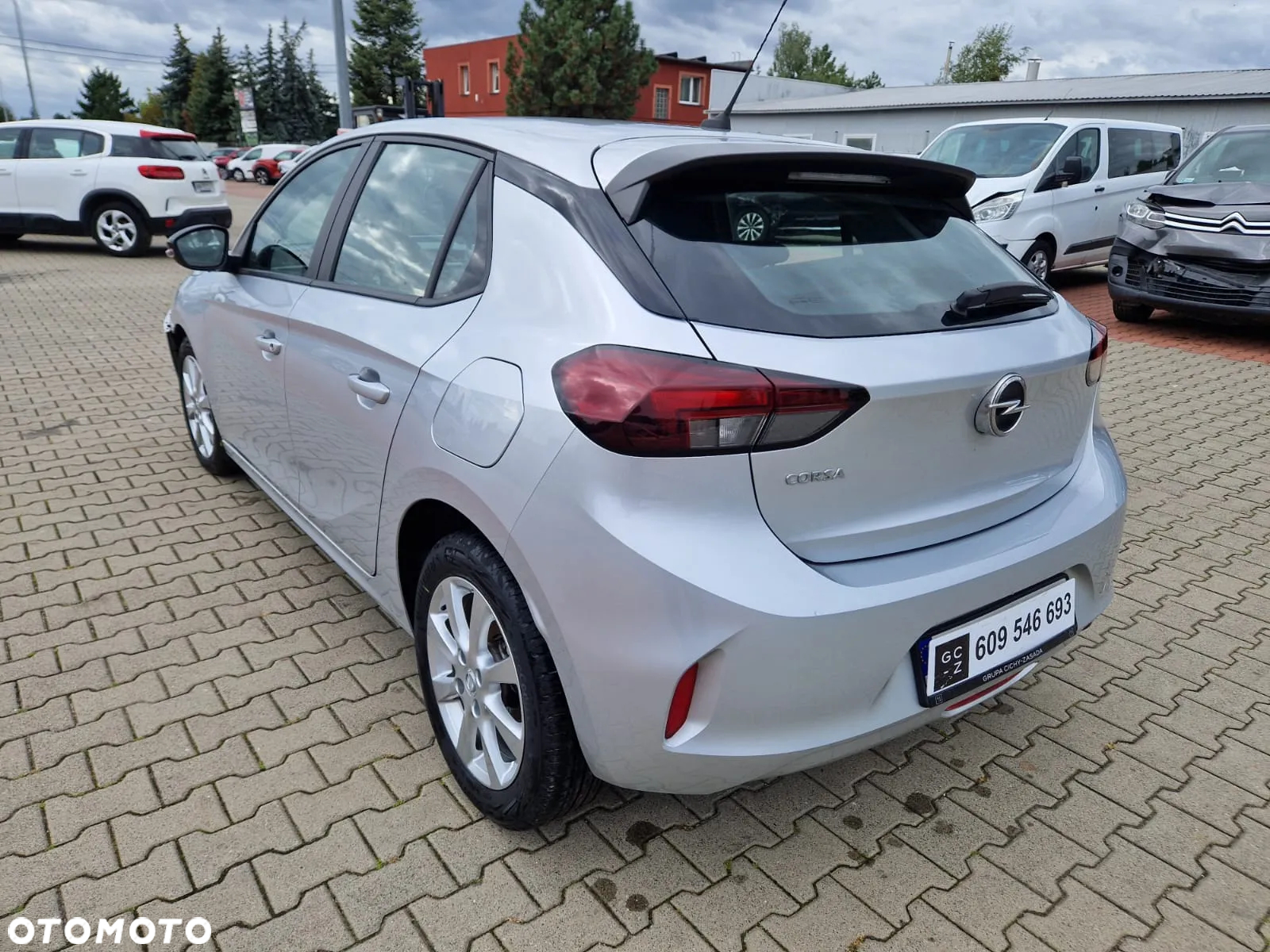 Opel Corsa 1.5 D Edition S&S - 3
