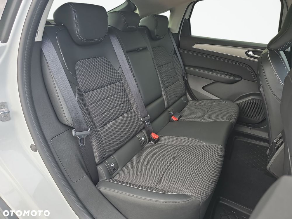 Renault Arkana 1.6 E-TECH Intens MMT - 31