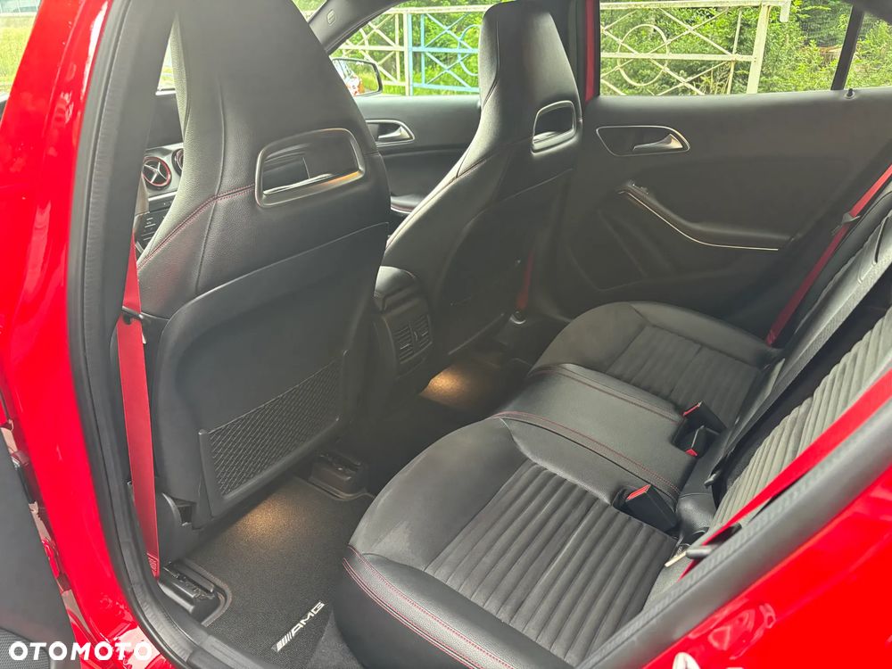 Mercedes-Benz GLA AMG 45 4-Matic - 8