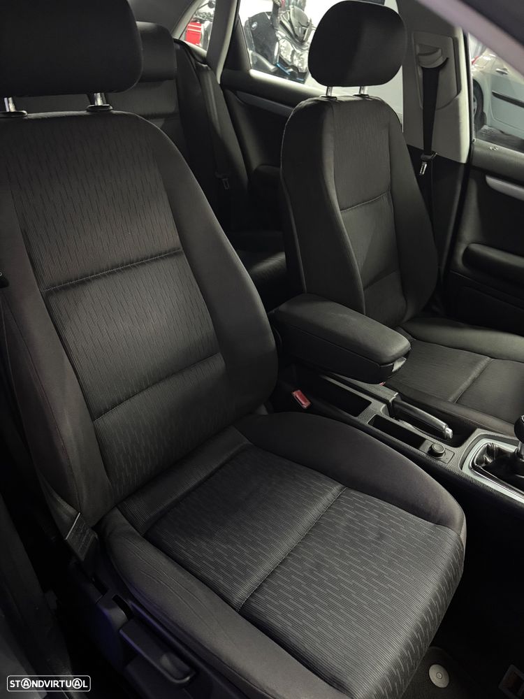 Audi A4 2.0 TDI exclusive - 17