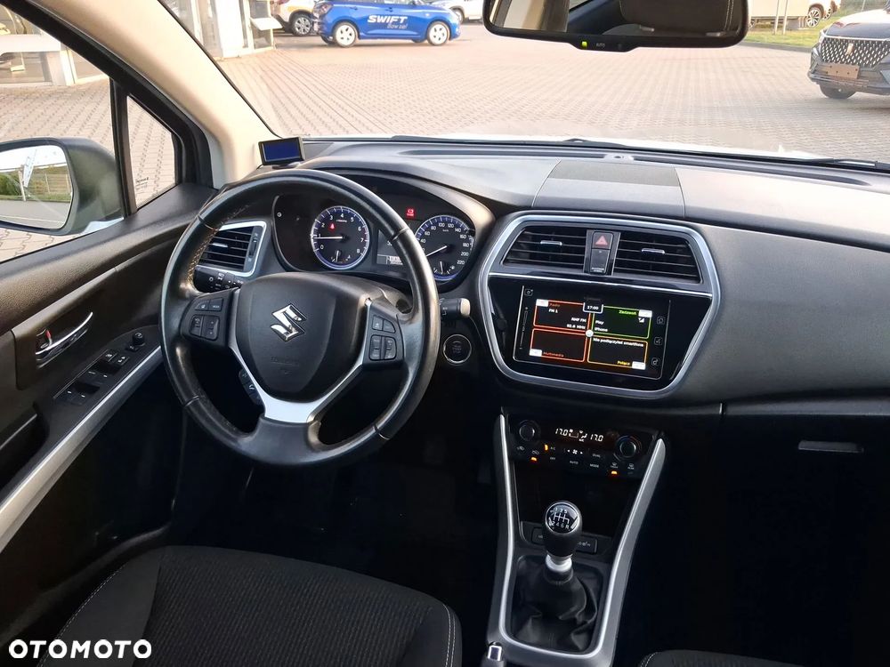 Suzuki SX4 S-Cross 1.4 SHVS Premium - 29