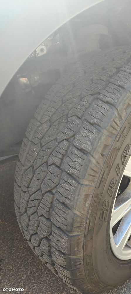 Land Rover Discovery 2.7D V6 HSE - 12