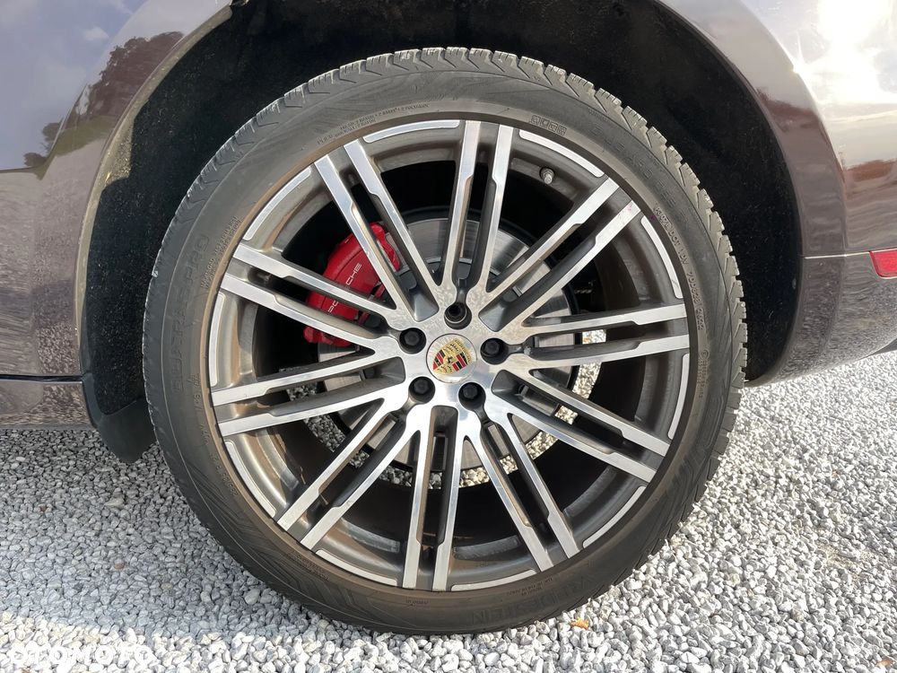 Porsche Macan Turbo PDK - 26