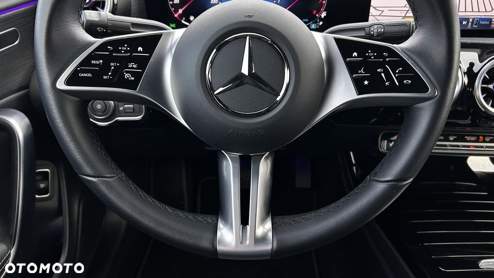 Mercedes-Benz CLA - 16