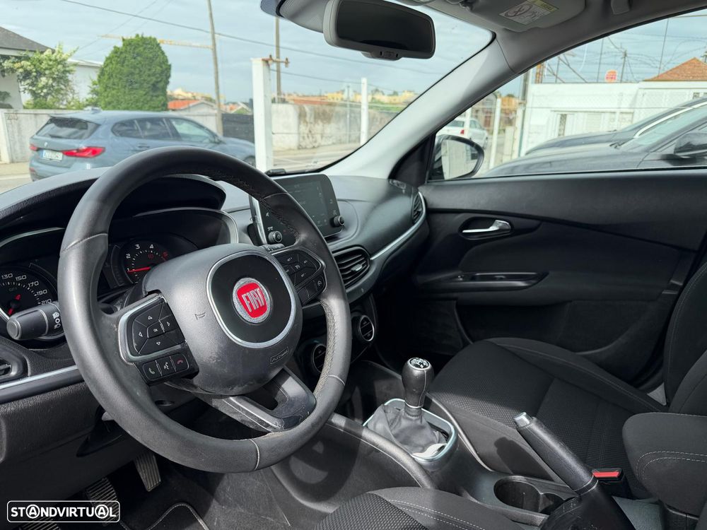 Fiat Tipo Station Wagon 1.3 M-Jet Lounge Tech - 15