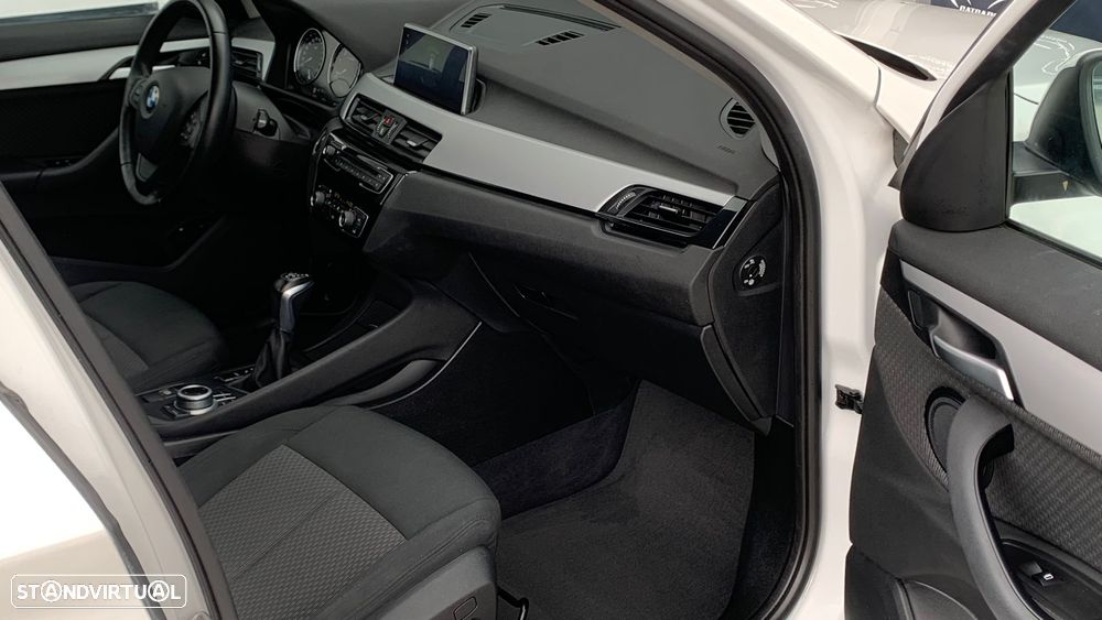 BMW X1 25 e xDrive Corporate Edition - 22