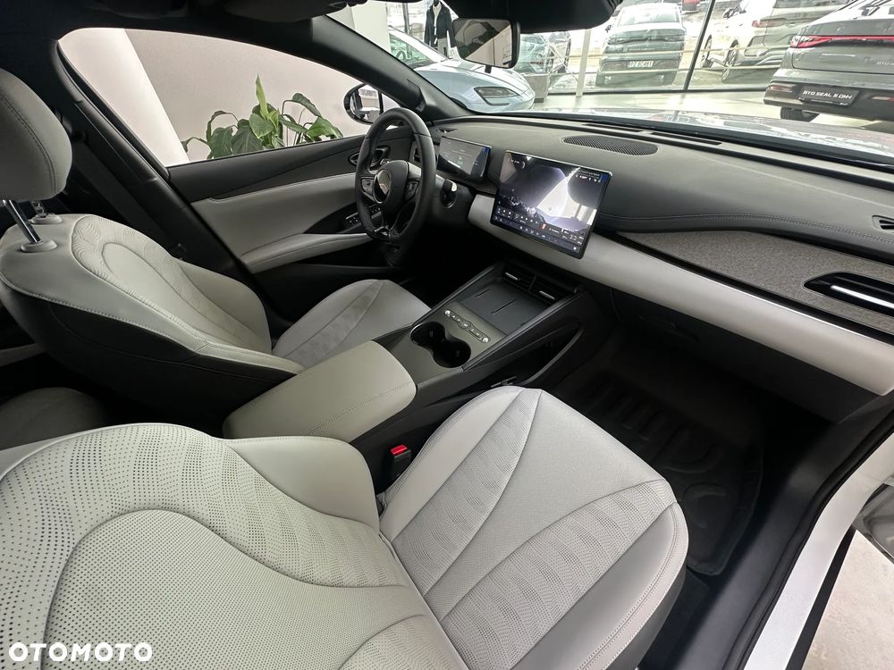 BYD Seal 6 - 12