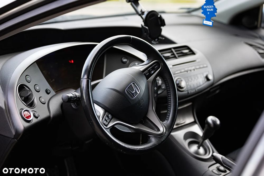 Honda Civic 1.8 Executive - 8