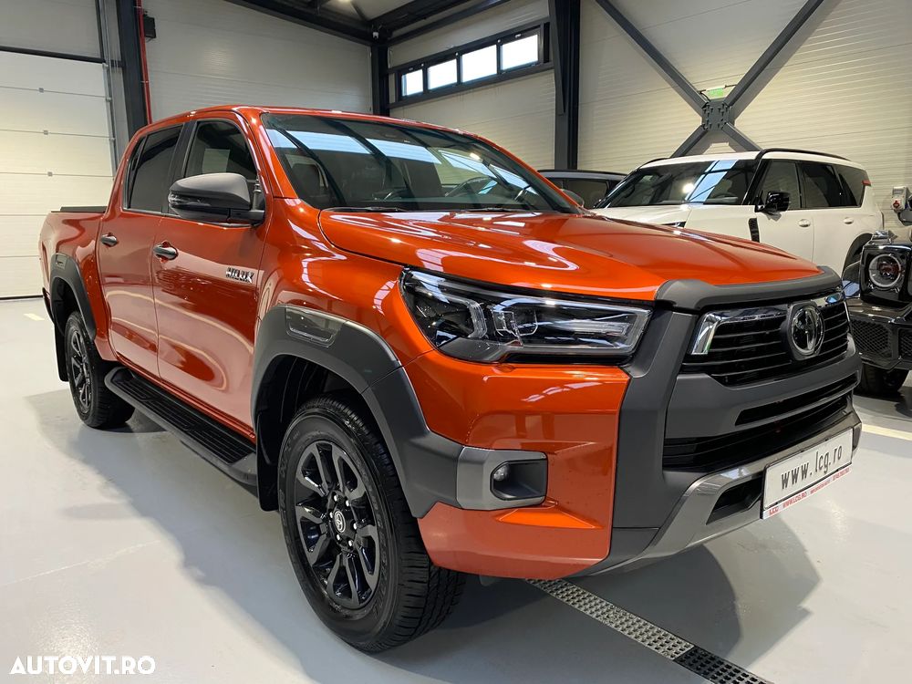 Toyota Hilux 2.8D 204CP 4x4 Double Cab AT MHEV Invincible - 2