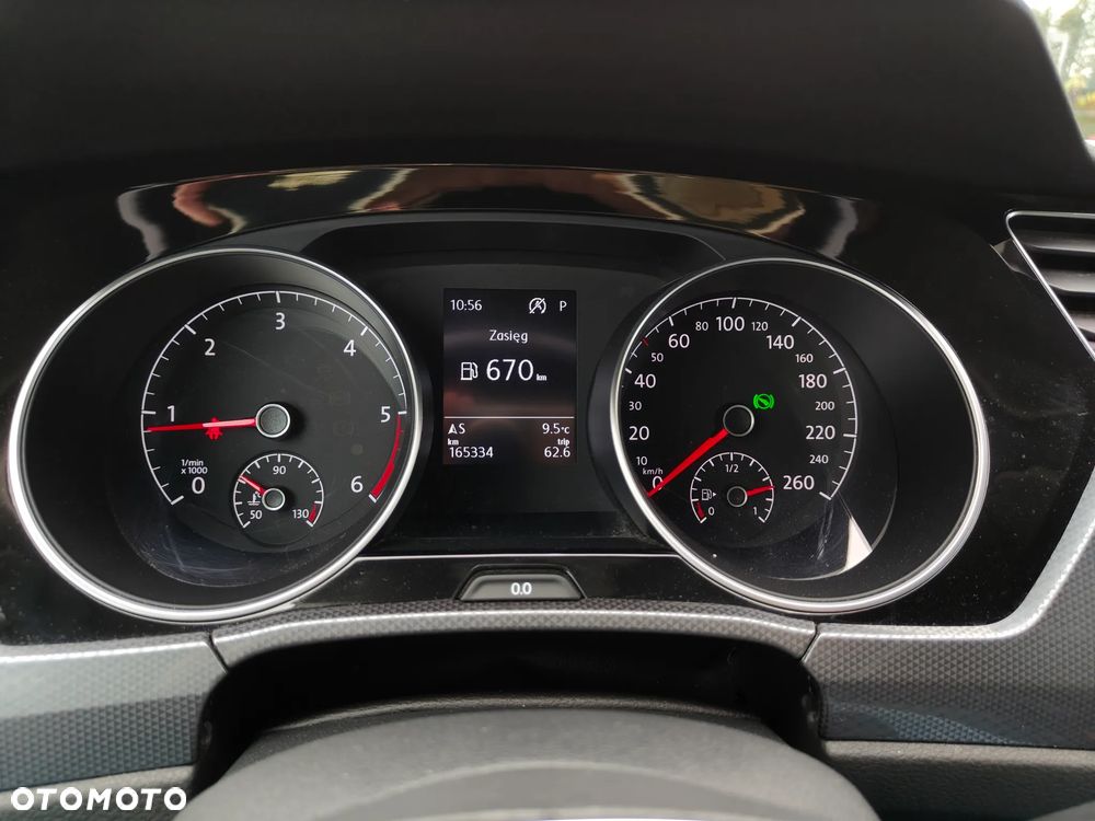Volkswagen Touran 2.0 TDI BMT Active DSG - 17