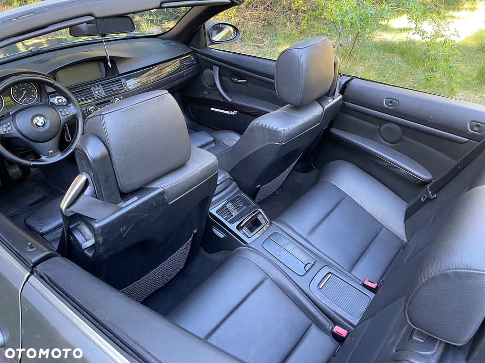 BMW Seria 3 325i Cabrio - 9
