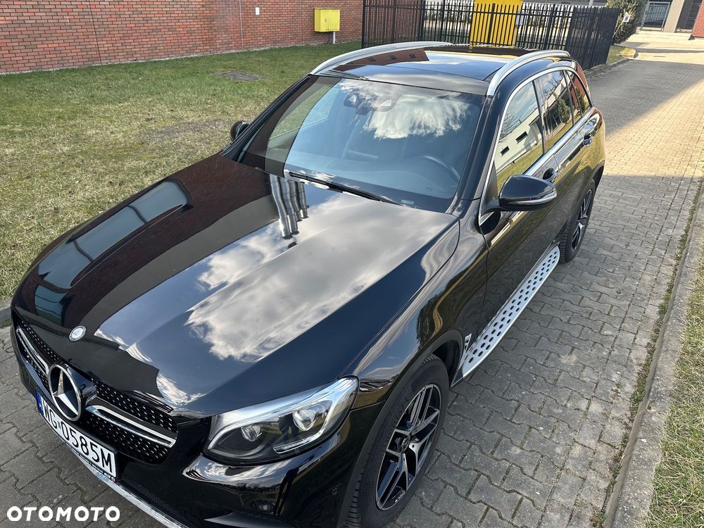 Mercedes-Benz GLC 250 4Matic 9G-TRONIC AMG Line - 8