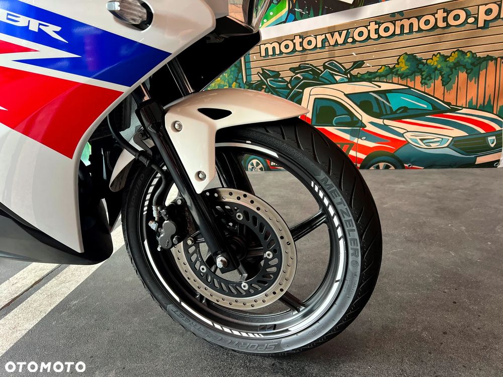 Honda CBR - 17