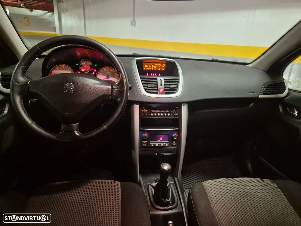 Peugeot 207 1.4 HDi Sport - 22