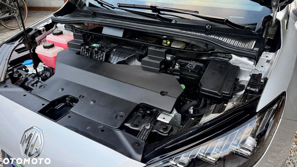 MG 4 Luxury 49 kWh - 35
