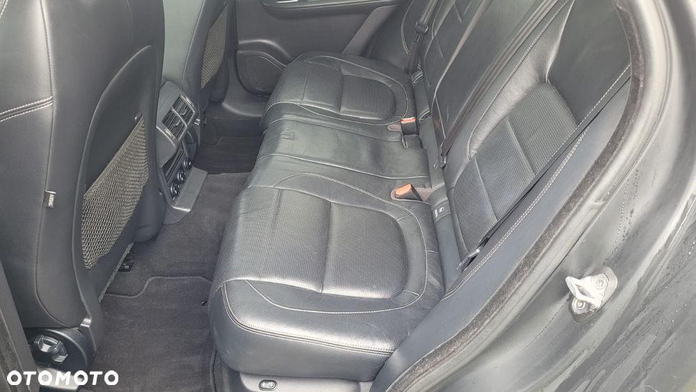 Jaguar F-Pace 20d AWD R-Sport - 14