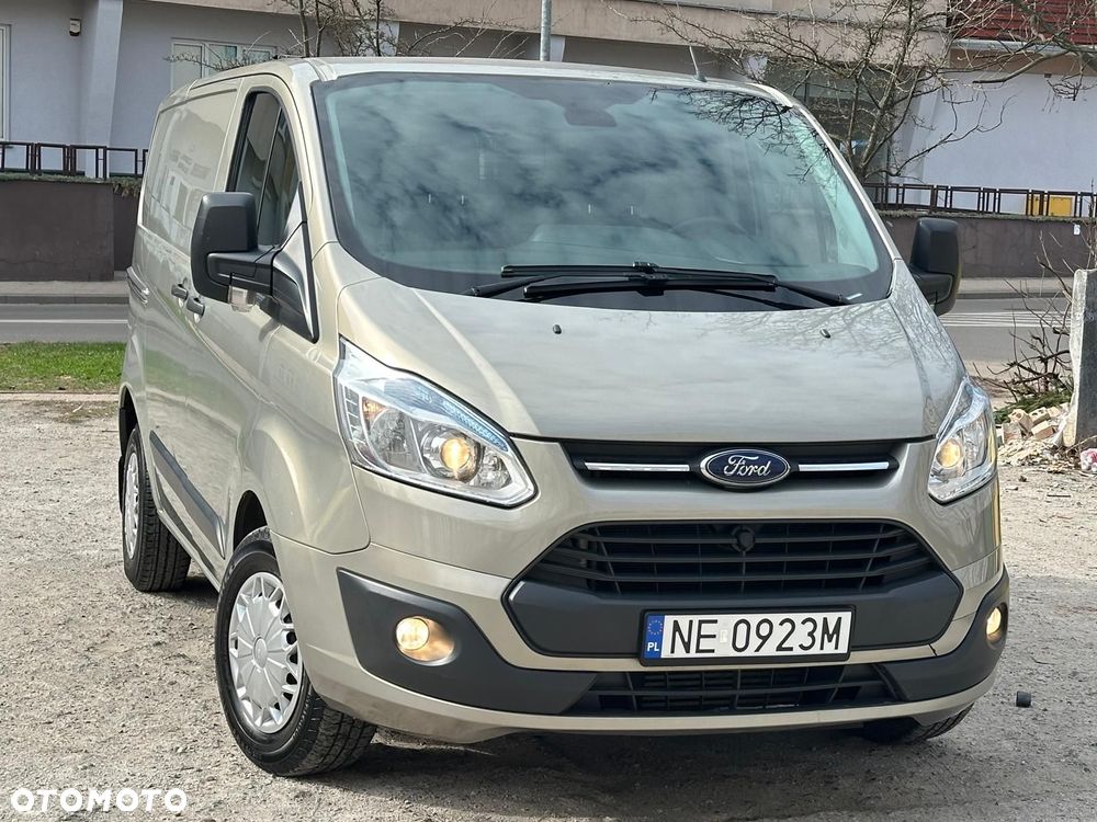 Ford TRANSIT CUSTOM - 13