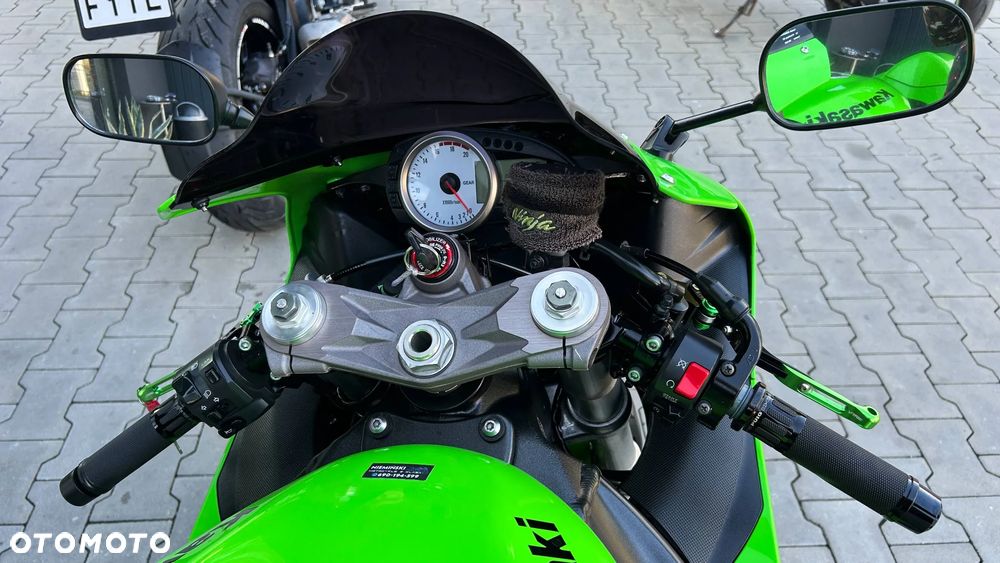 Kawasaki ZX - 21
