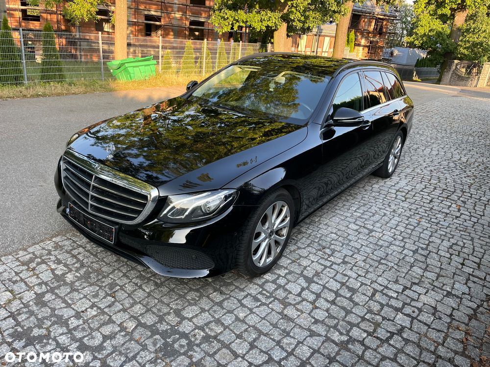 Mercedes-Benz Klasa E 220 d 9G-TRONIC - 3