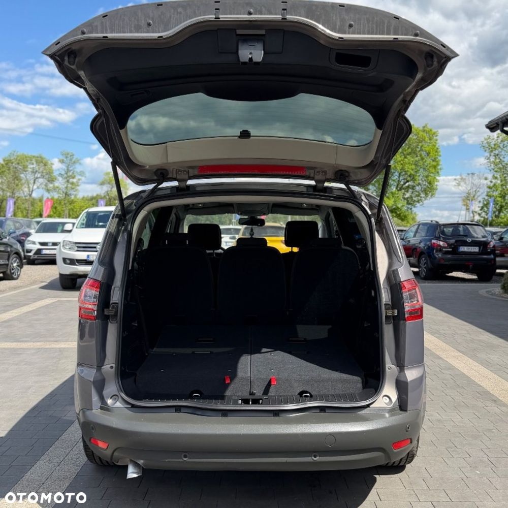 Ford S-Max - 10