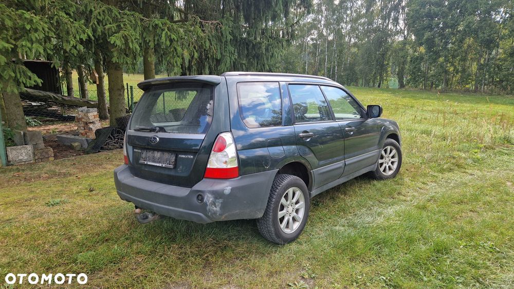 Subaru Forester 2.0i Exclusive - 3