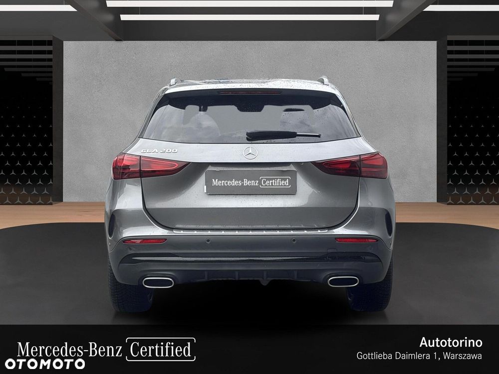 Mercedes-Benz GLA - 5