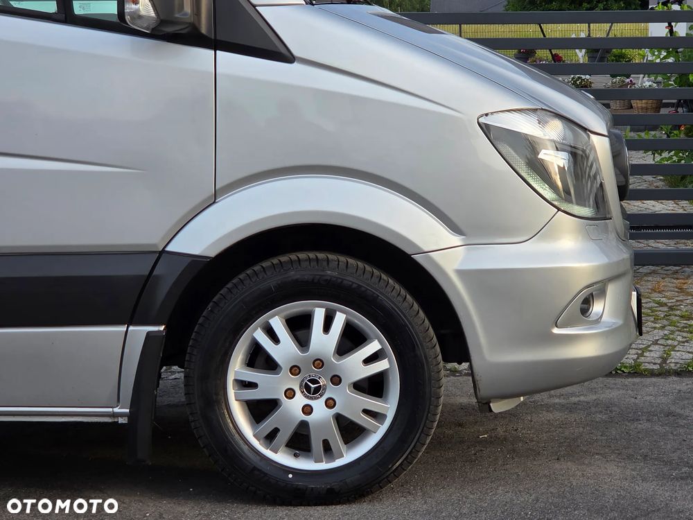 Mercedes-Benz Sprinter - 23