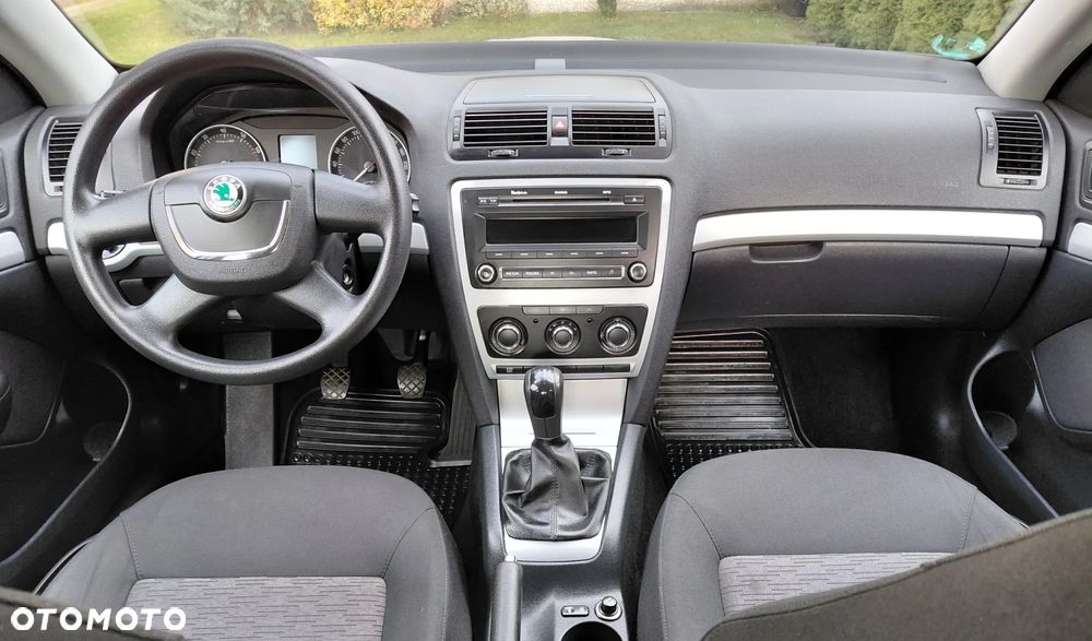 Skoda Octavia 1.6 Team Edition - 21