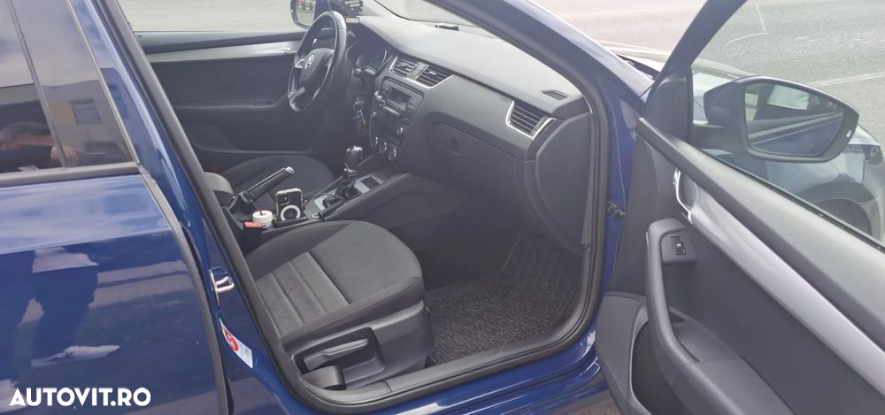 Skoda Octavia 1.6 TDI Business DSG - 9
