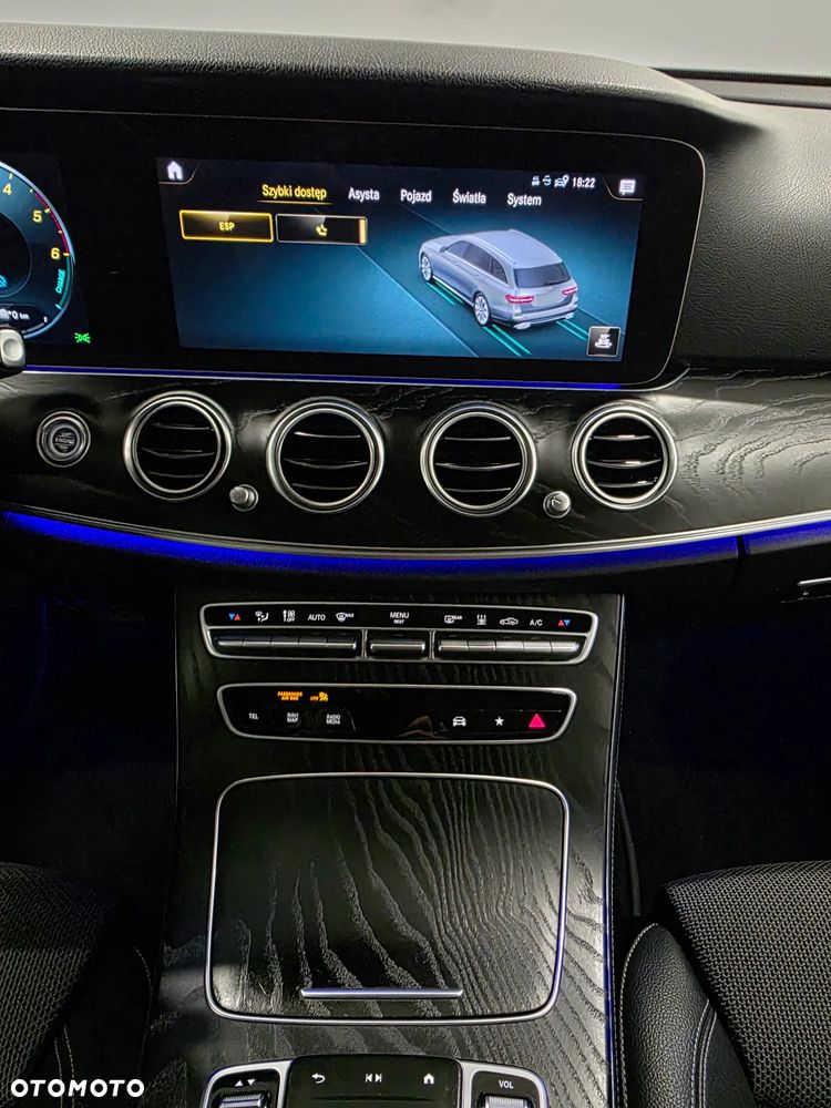Mercedes-Benz Klasa E 300 de 4-Matic Exclusive - 13