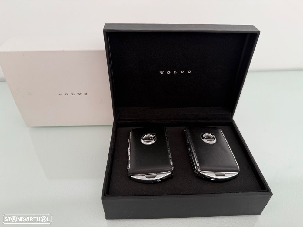 Volvo XC 60 2.0 T8 PHEV Inscription AWD - 44