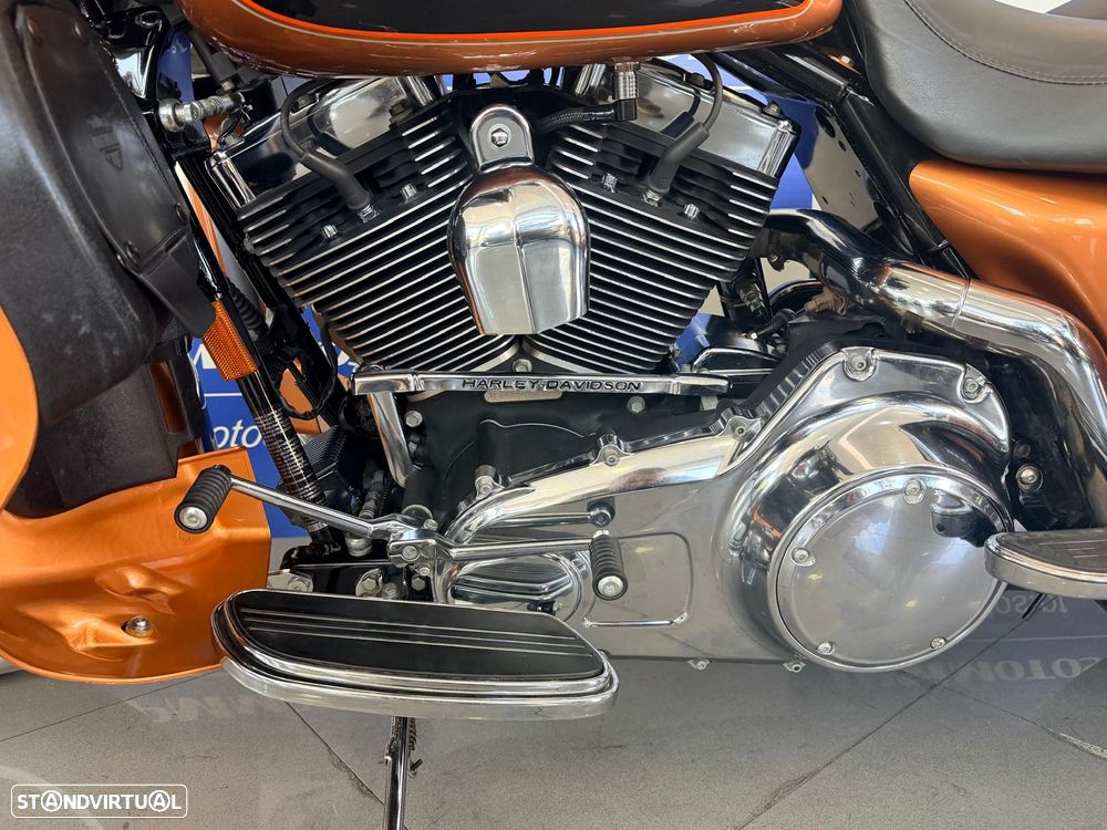 Harley-Davidson Street Glide - 10