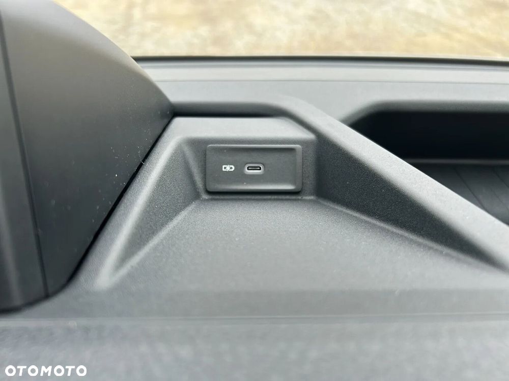 Volkswagen Crafter 35 WYWROTKA/ 7 os./Podw. Kabina L4, 2.0BiTDI 163 KM, r.o. 4490 mm - 37